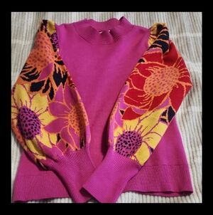 JODIFL Magenta Sweater with Multicolor Floral Sleeves